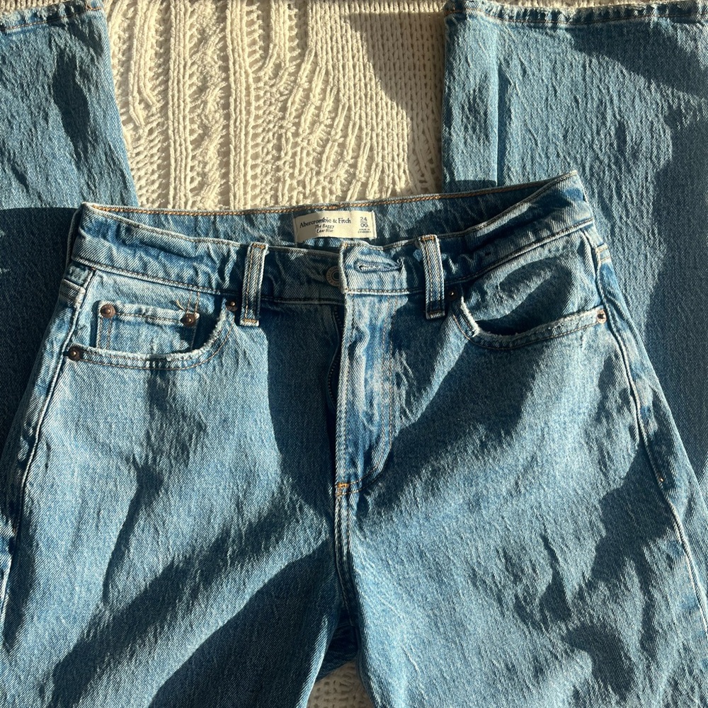 Abercrombie & Fitch Women's Low Rise Baggy Blue Straight Jeans